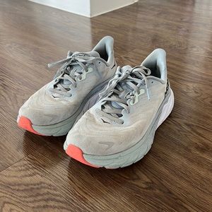 Women’s Hoka Arahi 6